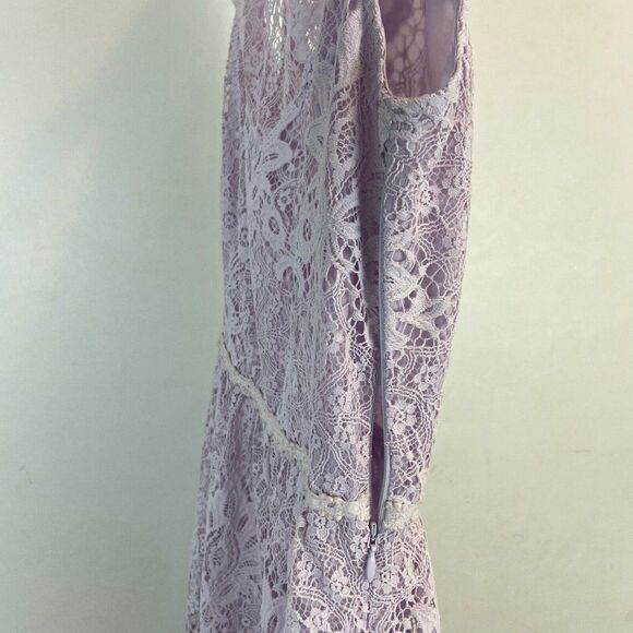 Saylor pink lace midi dress 6 - Picture 3 of 5